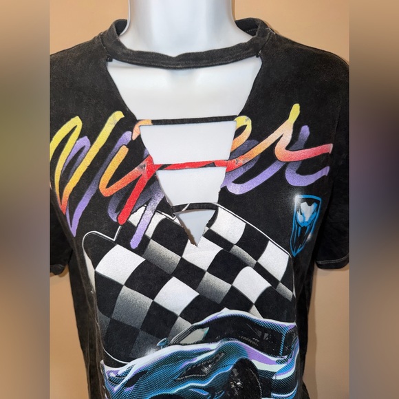 NWOT Dodge Women's Distressed Cropped Tee - Picture 2 of 4